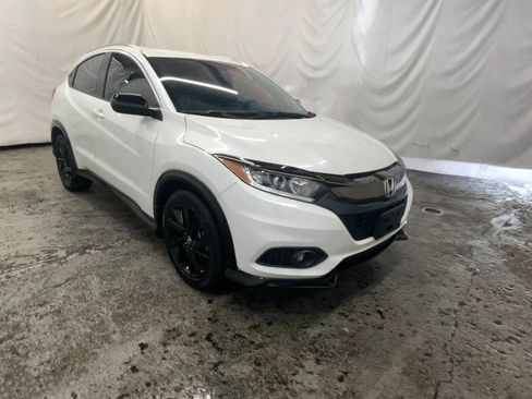 Used 2022 Honda HR-V Sport image 2