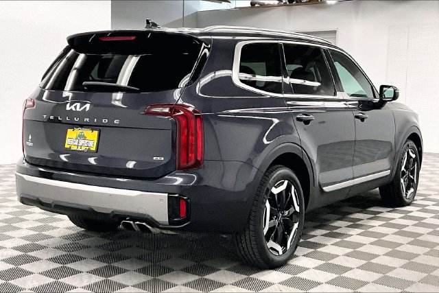 Used 2025 Kia Telluride S AWD/4WD image 13