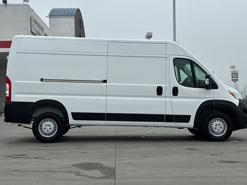 New 2026 RAM ProMaster 2500 w/ Advanced Safety Group FWD image 8