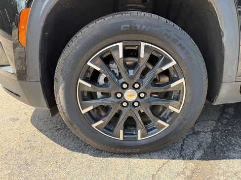 Used 2026 Chevrolet Traverse LT w/ Sun and Wheel Package AWD/4WD image 60