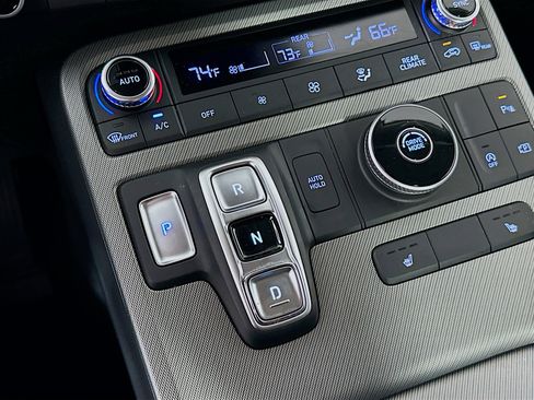 Used 2025 Hyundai Palisade SEL image 25