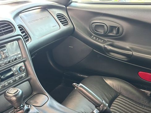 Used 2003 Chevrolet Corvette Z06 w/ Memory Package, 3 Drivers RWD image 8