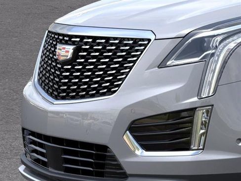 New 2025 Cadillac XT5 Premium Luxury w/ Technology Package AWD/4WD image 13