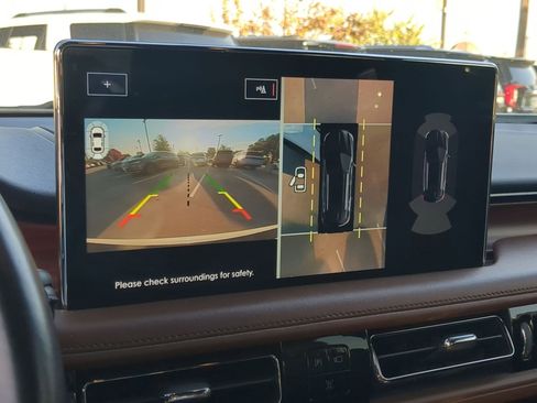 Used 2022 Lincoln Nautilus Reserve w/ Equipment Group 201A image 16