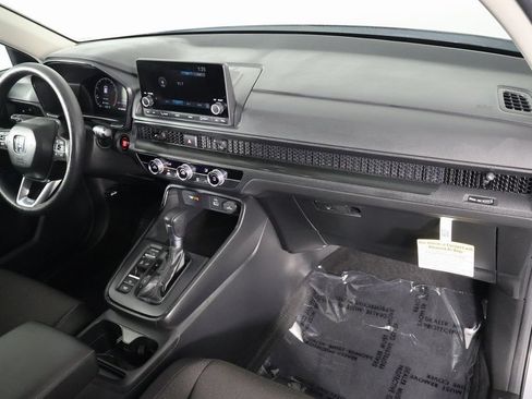 Used 2025 Honda CR-V LX image 9