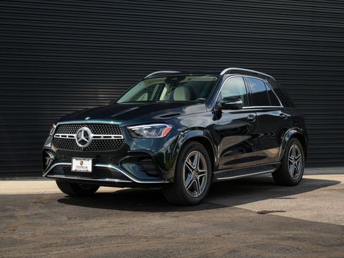 Used 2024 Mercedes-Benz GLE 450 4MATIC image 1