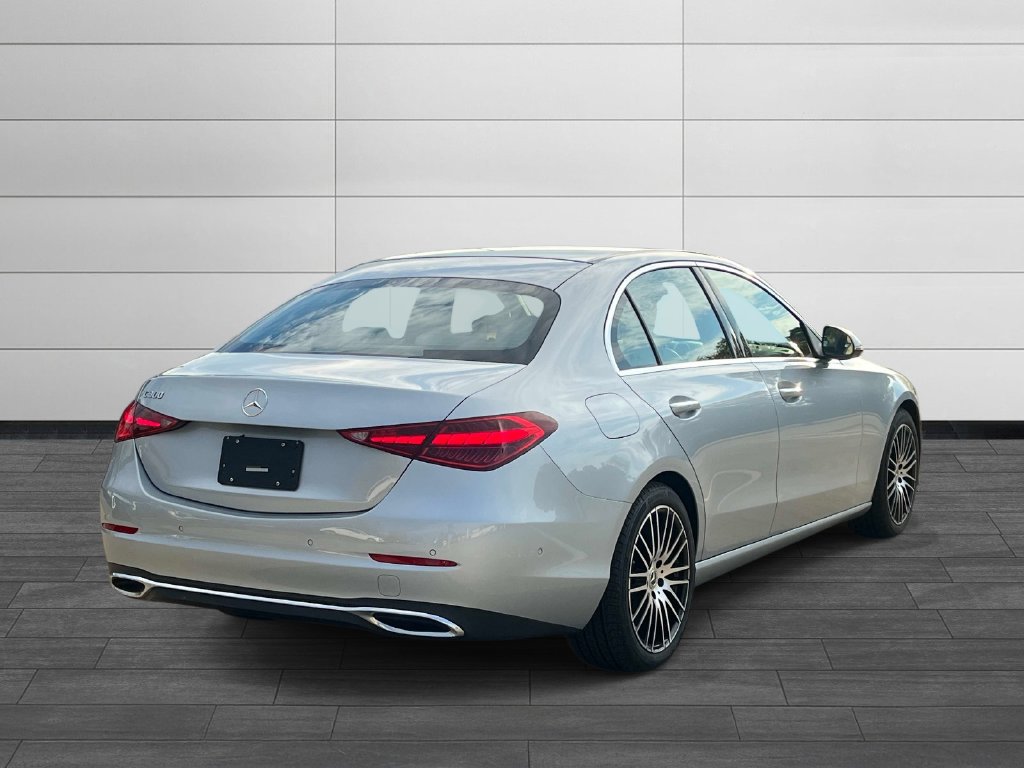 Used 2025 Mercedes-Benz C 300 Sedan image 5