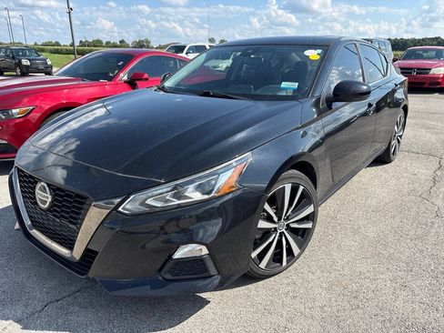 Used 2021 Nissan Altima 2.0 SR FWD image 7
