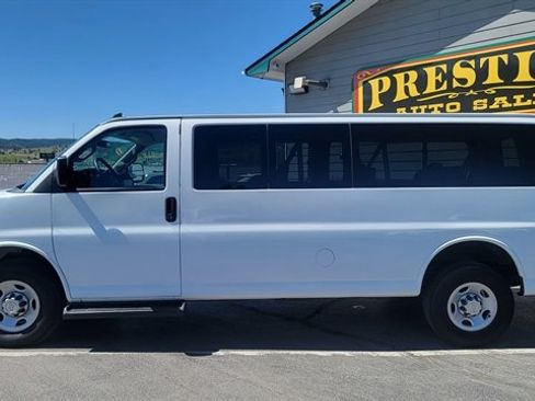 Used 2023 Chevrolet Express 3500 LS RWD image 10