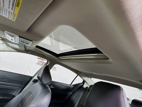 Used 2021 Nissan Altima 2.5 SR w/ SR Premium Package FWD image 10