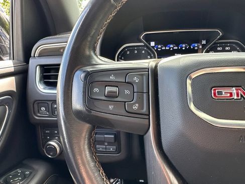 Used 2021 GMC Yukon XL AT4 w/ AT4 Premium Plus Package AWD/4WD image 4