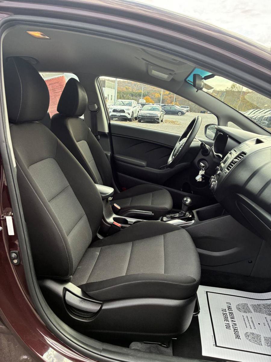 Used 2018 Kia Forte LX FWD image 14
