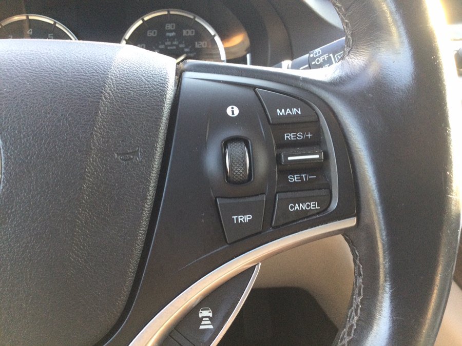 Used 2020 Acura MDX w/ Technology Package AWD/4WD image 32