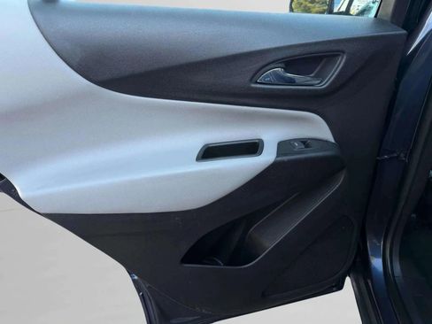 Used 2019 Chevrolet Equinox LS image 15