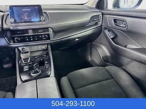 Used 2024 Nissan Rogue S AWD/4WD image 23