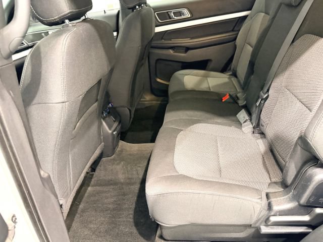 Used 2017 Ford Explorer XLT w/ Equipment Group 201A AWD/4WD image 20