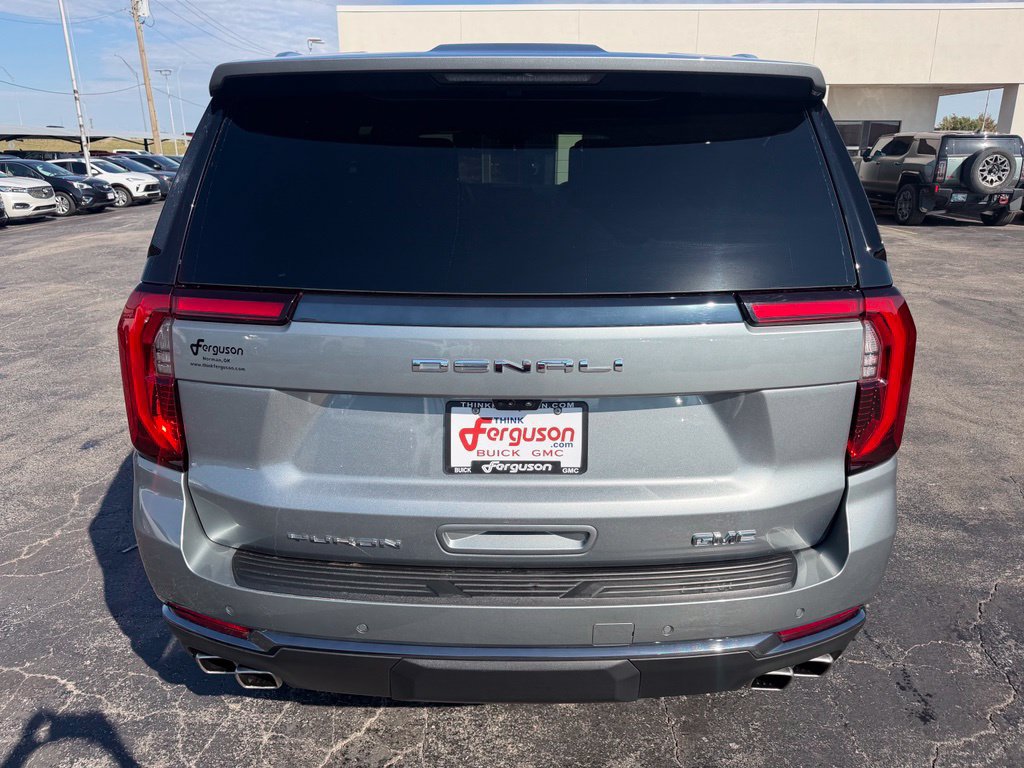 Used 2025 GMC Yukon XL Denali Ultimate AWD/4WD image 18