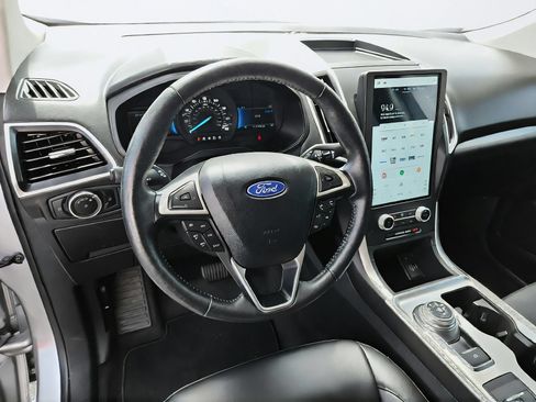 Used 2024 Ford Edge SEL AWD/4WD image 15
