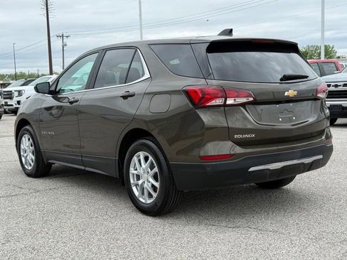 Used 2024 Chevrolet Equinox LT FWD image 3