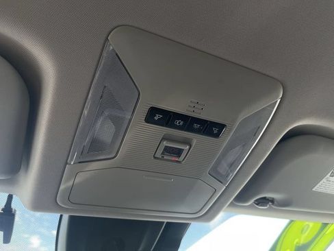 Certified 2019 Toyota RAV4 LE AWD/4WD image 21