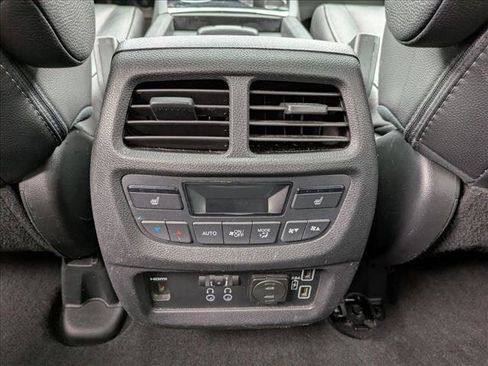 Used 2020 Honda Pilot Touring image 18