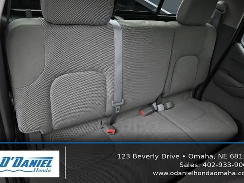 Used 2014 Nissan Frontier SV AWD/4WD image 38