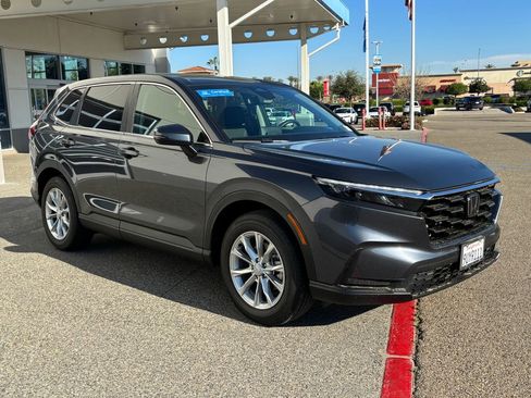 Used 2025 Honda CR-V EX image 3