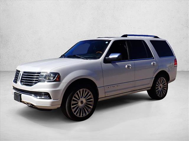 Used 2015 Lincoln Navigator 4WD image 7