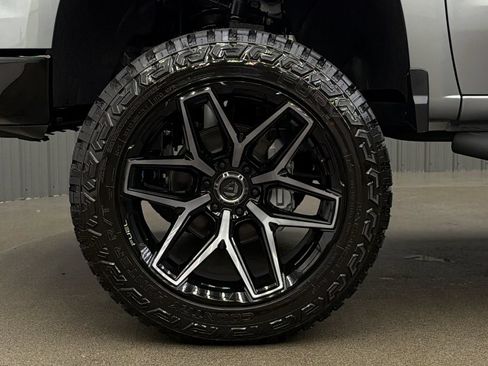 Used 2026 Chevrolet Silverado 1500 LT Trail Boss w/ Convenience Package II AWD/4WD image 10