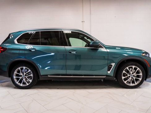 Used 2024 BMW X5 xDrive50e image 39