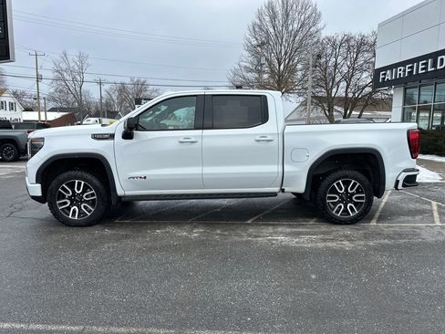 Used 2022 GMC Sierra 1500 AT4 w/ AT4 Preferred Package image 2