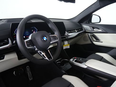 New 2026 BMW X2 xDrive28i w/ Technology Package image 13
