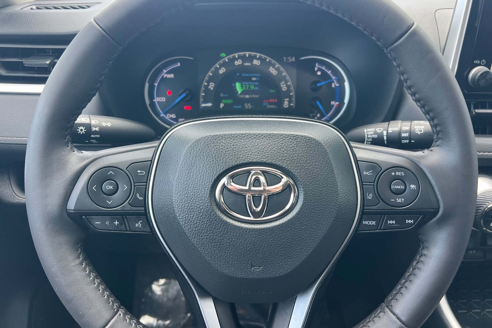 Used 2025 Toyota RAV4 XLE w/ Convenience Package AWD/4WD image 27