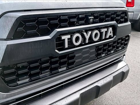 Used 2021 Toyota Tacoma TRD Pro AWD/4WD image 33