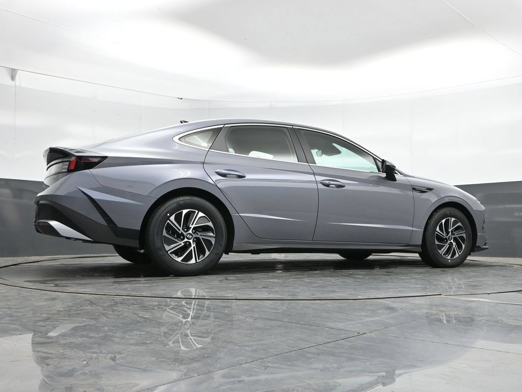 New 2026 Hyundai Sonata Blue FWD image 22