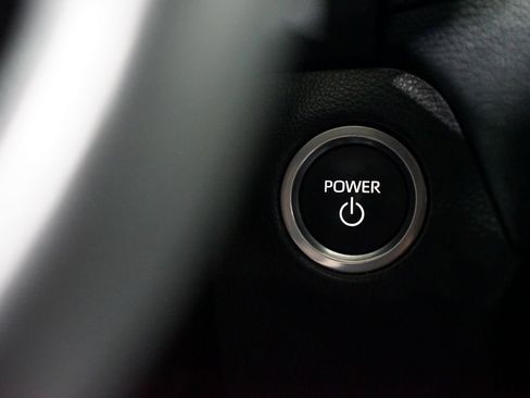 Used 2023 Toyota RAV4 SE w/ Weather & Moonroof Package image 24