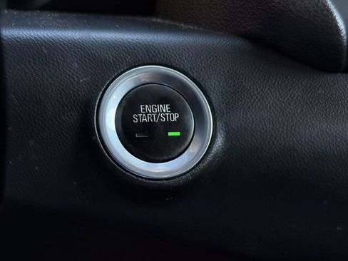 Used 2020 GMC Terrain SLT image 21