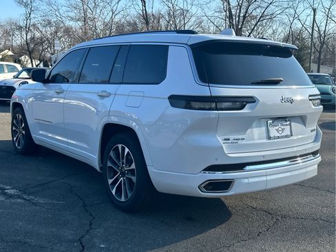 Used 2022 Jeep Grand Cherokee L Overland w/ Luxury Tech Group IV image 6