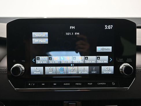 Used 2023 Mitsubishi Outlander SEL image 32