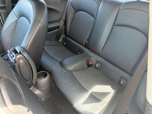 Used 2017 MINI Cooper 2-Door Hardtop FWD image 9