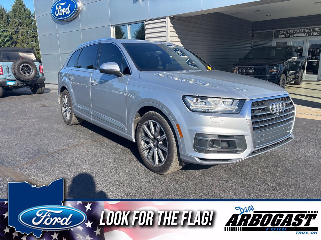 Used 2017 Audi Q7 3.0T Prestige AWD/4WD image 1