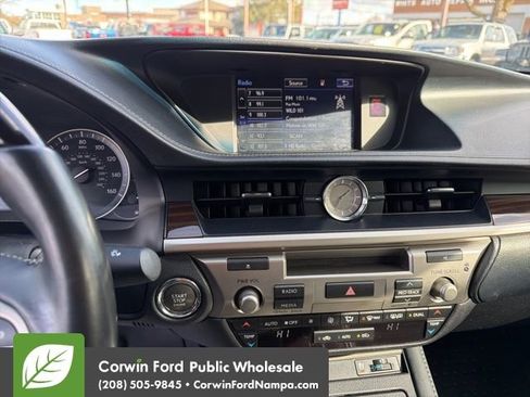 Used 2016 Lexus ES 350 w/ Navigation System Package image 20