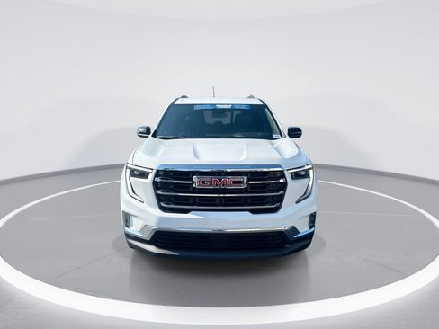 Used 2026 GMC Acadia Elevation w/ Elevation Premium Package FWD image 3