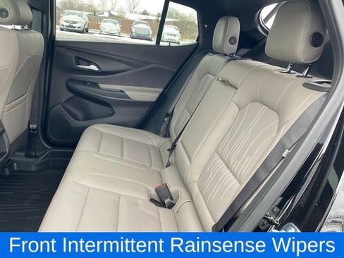 Used 2024 Buick Envista Avenir image 18