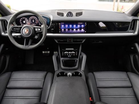 Certified 2026 Porsche Cayenne S AWD/4WD image 12