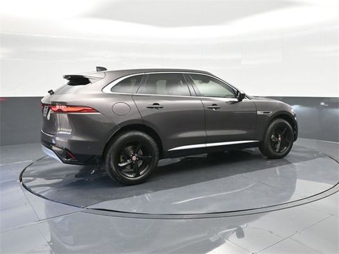 Used 2021 Jaguar F-PACE S image 15