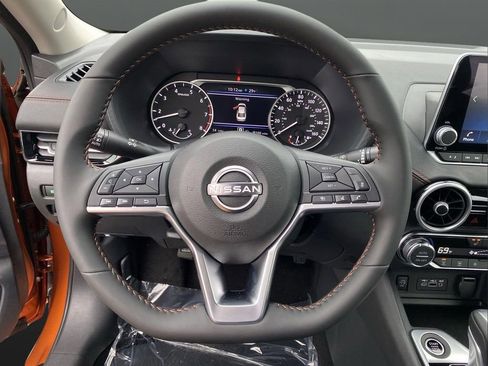 New 2025 Nissan Sentra SR w/ Lighting Package image 15