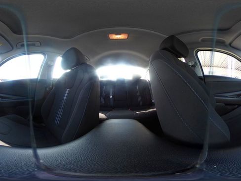 Used 2025 Hyundai Elantra SEL image 47