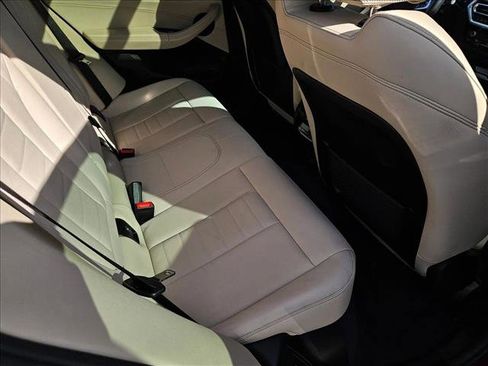 Certified 2024 BMW X4 xDrive30i w/ Premium Package image 21