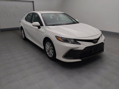 Used 2022 Toyota Camry LE w/ Cold Weather Package AWD/4WD image 13